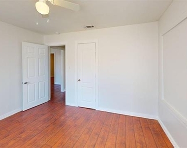 2246 Anson Road - Photo Thumbnail 7