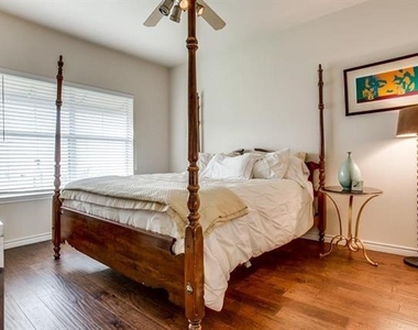 3102 Kings Road - Photo Thumbnail 9