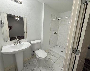 3508 Foxcroft Street - Photo Thumbnail 11