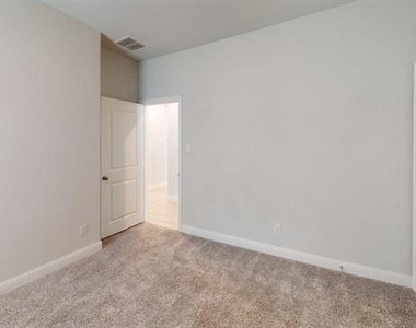 221 Santa Lucia Drive - Photo Thumbnail 13