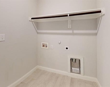 221 Santa Lucia Drive - Photo Thumbnail 18
