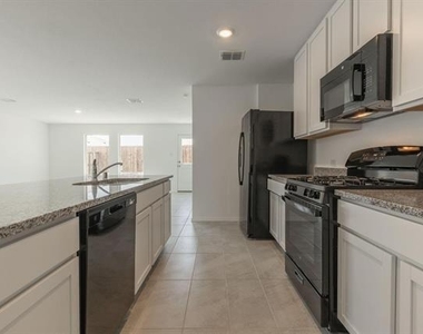 1516 Vattier Street - Photo Thumbnail 16