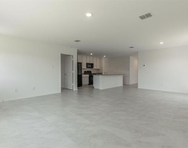 1516 Vattier Street - Photo Thumbnail 13
