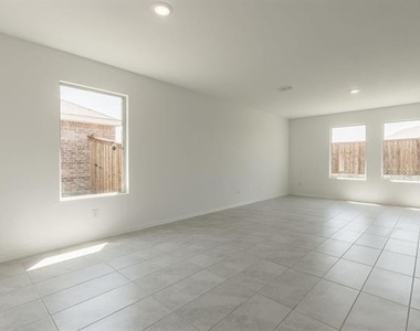 1516 Vattier Street - Photo Thumbnail 18