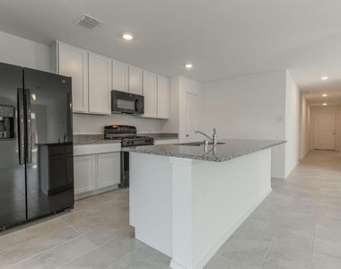 1516 Vattier Street - Photo Thumbnail 14