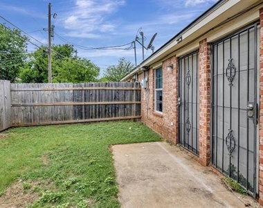1418 Mulkey Street - Photo Thumbnail 18