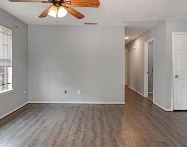 1418 Mulkey Street - Photo Thumbnail 3