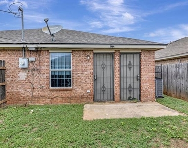 1418 Mulkey Street - Photo Thumbnail 19