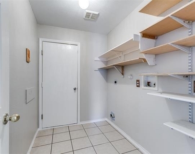 704 Fleming Street - Photo Thumbnail 10
