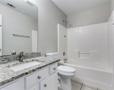 704 Fleming Street - Photo Thumbnail 9