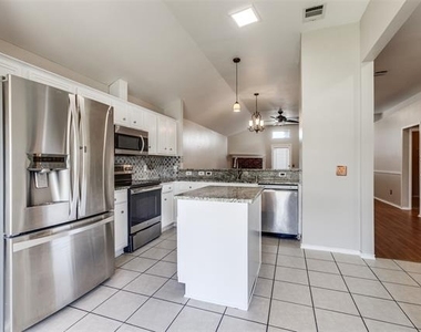 704 Fleming Street - Photo Thumbnail 2