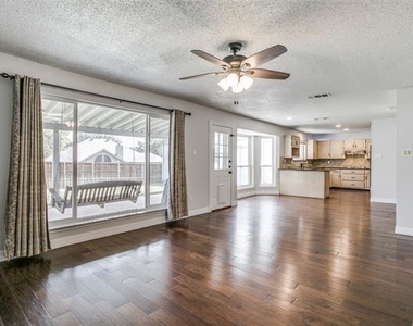 2204 Winslow Court - Photo Thumbnail 13