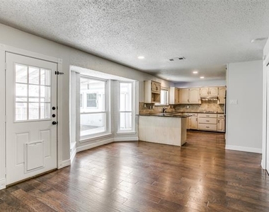 2204 Winslow Court - Photo Thumbnail 10