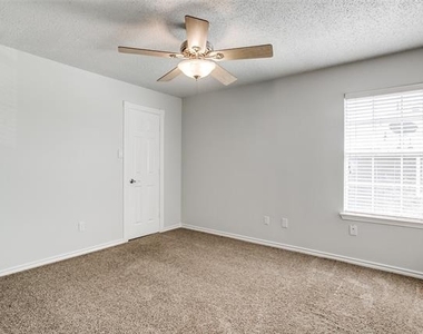2204 Winslow Court - Photo Thumbnail 15