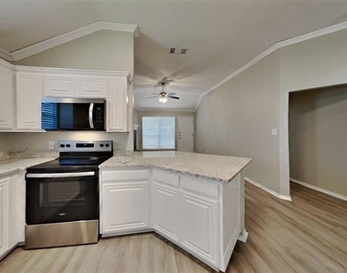 1715 Bertram Drive - Photo Thumbnail 3
