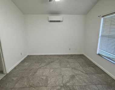 678 Sw Pueblo Terrace - Photo Thumbnail 12