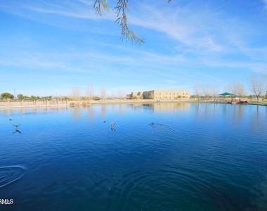 3898 S Stallion Drive - Photo Thumbnail 13