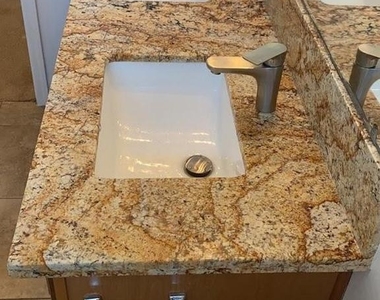 3898 S Stallion Drive - Photo Thumbnail 6
