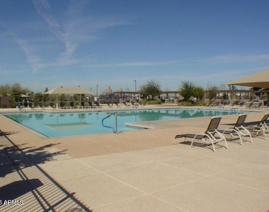 3898 S Stallion Drive - Photo Thumbnail 20