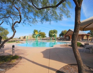 3898 S Stallion Drive - Photo Thumbnail 23