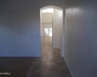 3898 S Stallion Drive - Photo Thumbnail 11