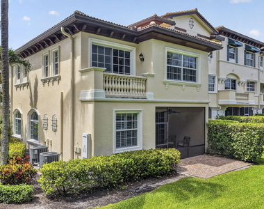 222 Tresana Boulevard - Photo Thumbnail 62