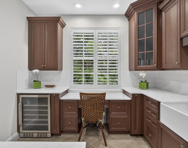 222 Tresana Boulevard - Photo Thumbnail 19