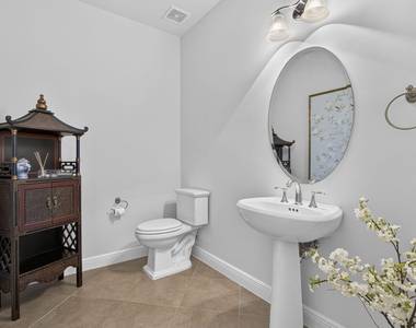 222 Tresana Boulevard - Photo Thumbnail 12