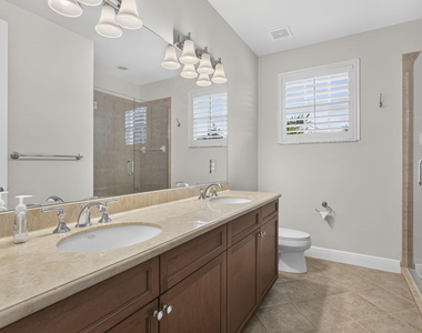 222 Tresana Boulevard - Photo Thumbnail 25