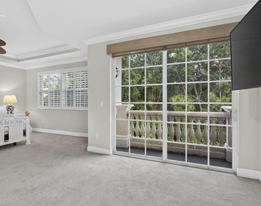 222 Tresana Boulevard - Photo Thumbnail 30