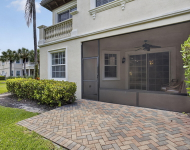 222 Tresana Boulevard - Photo Thumbnail 48
