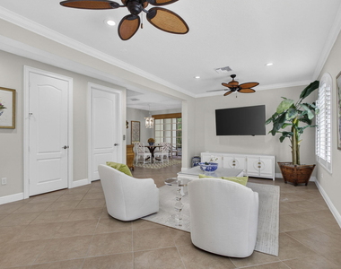 222 Tresana Boulevard - Photo Thumbnail 11