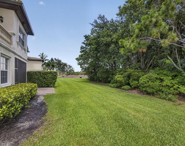 222 Tresana Boulevard - Photo Thumbnail 50