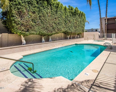 3102 E Clarendon Avenue - Photo Thumbnail 22