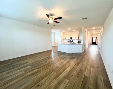 1201 Ipkiss Avenue - Photo Thumbnail 3
