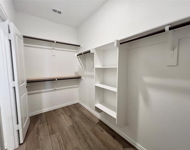 1201 Ipkiss Avenue - Photo Thumbnail 16