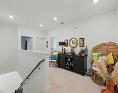 1078 Maverick Drive - Photo Thumbnail 24