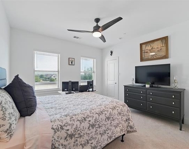 1078 Maverick Drive - Photo Thumbnail 17