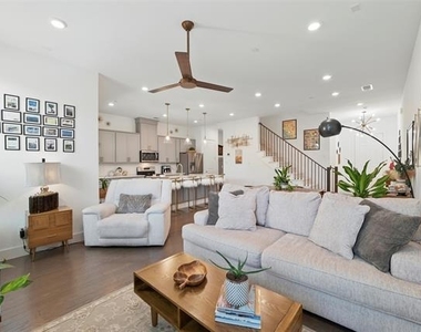 1078 Maverick Drive - Photo Thumbnail 8