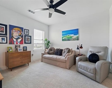 1078 Maverick Drive - Photo Thumbnail 20