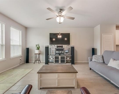 3403 Western Trail - Photo Thumbnail 8