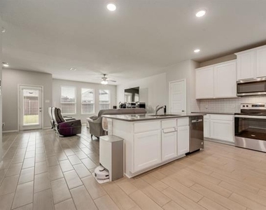 3403 Western Trail - Photo Thumbnail 18