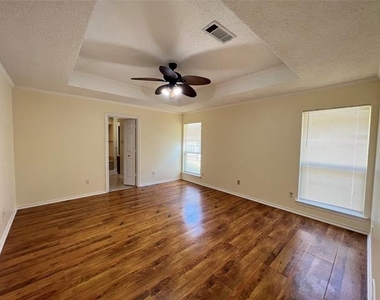 2312 Blue Cypress Drive - Photo Thumbnail 22