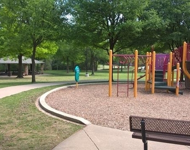 2312 Blue Cypress Drive - Photo Thumbnail 38