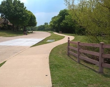 2312 Blue Cypress Drive - Photo Thumbnail 34