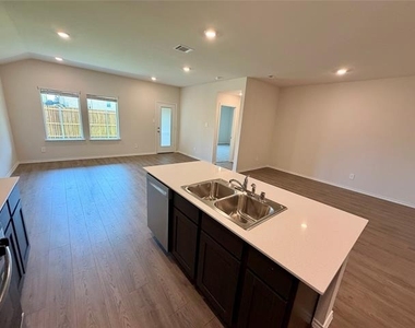 3334 Catamount Drive - Photo Thumbnail 9