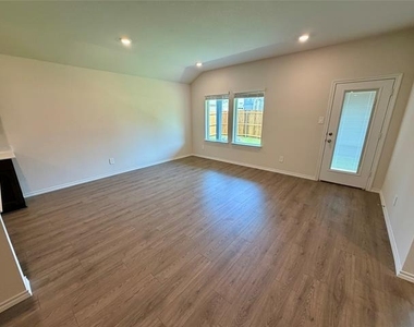 3334 Catamount Drive - Photo Thumbnail 15