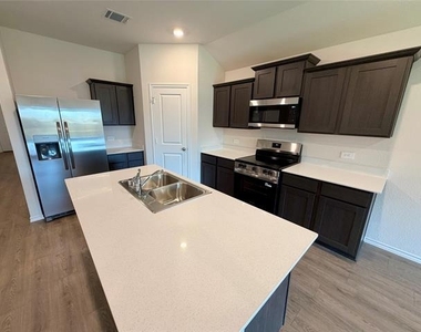 3334 Catamount Drive - Photo Thumbnail 7