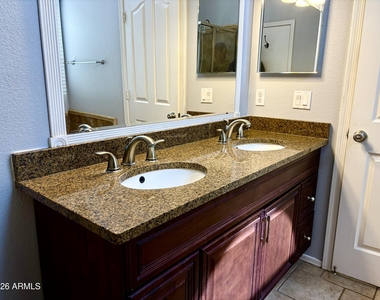 9340 S Margo Drive - Photo Thumbnail 6