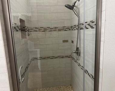 60 Kramer Lane - Photo Thumbnail 23